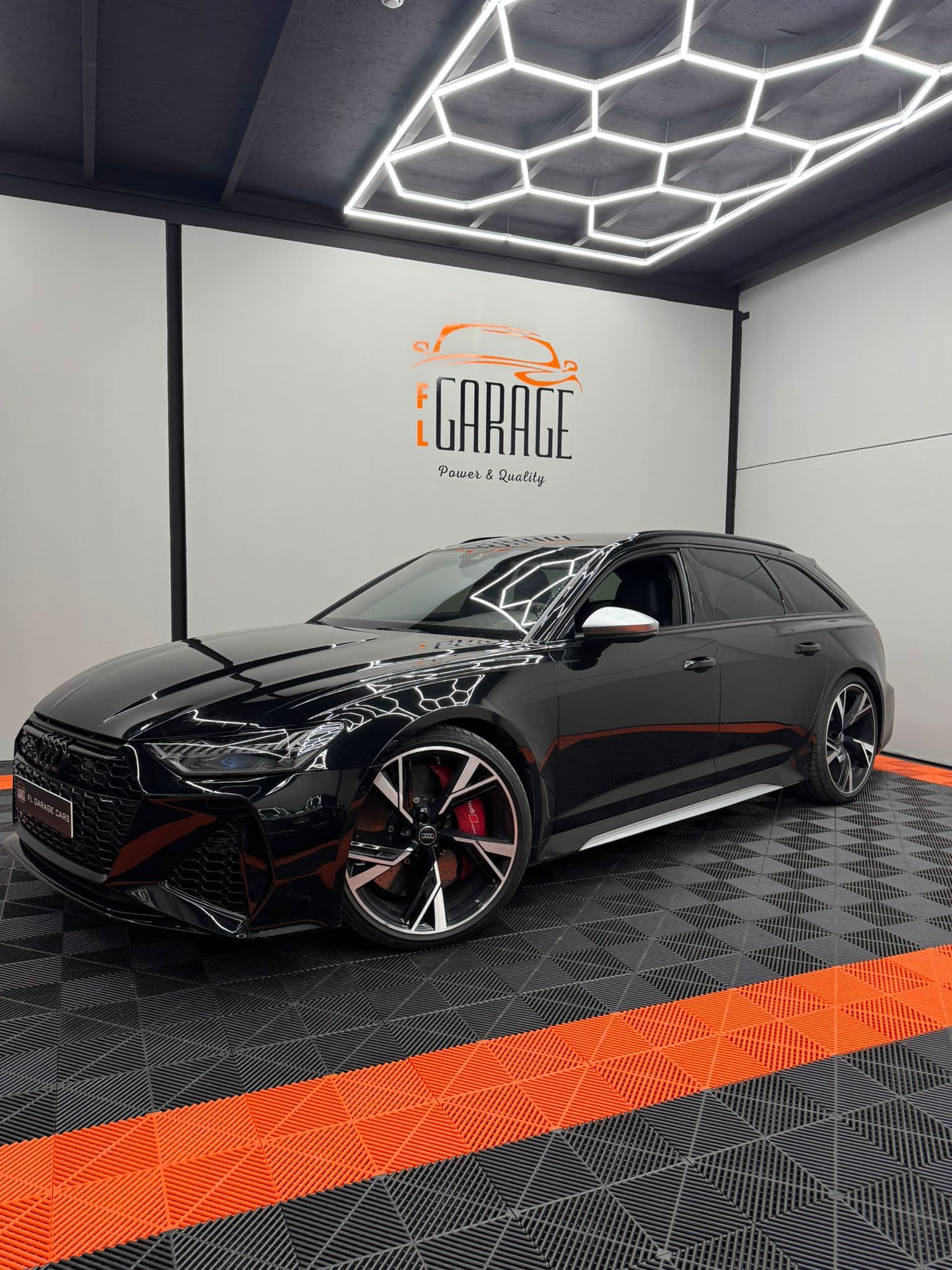 AUDI RS6