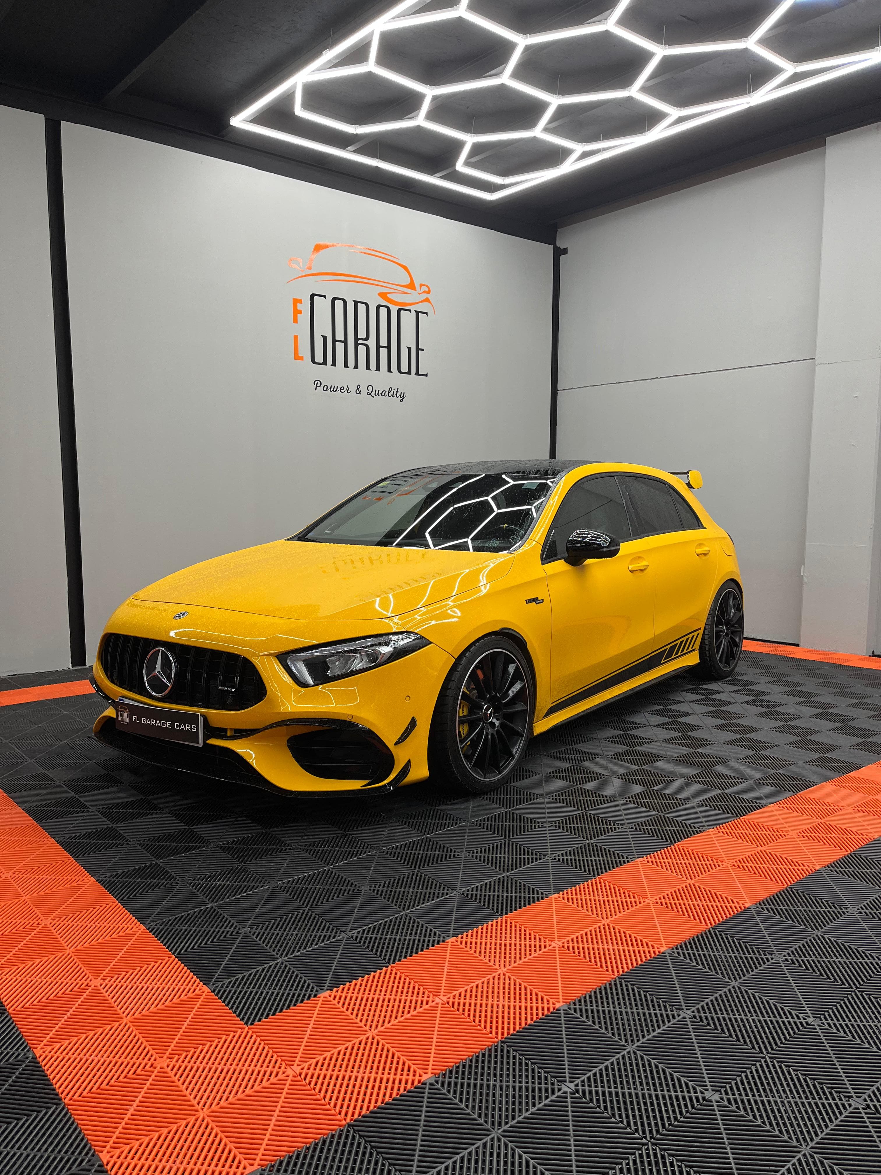 MERCEDES A35 AMG